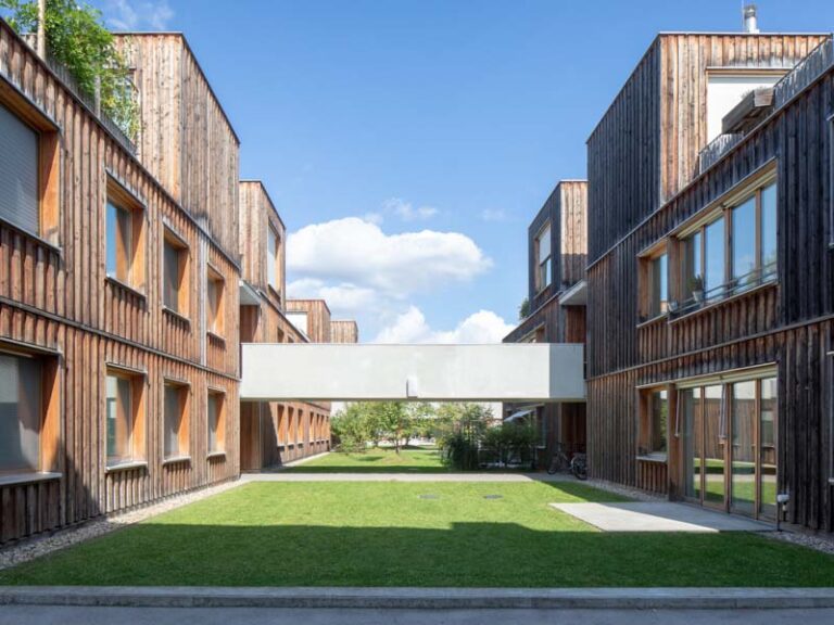 Wohnen Am Muehlgrund Krischanitz Czech Neuwirth  Krischanitz  photo  by Wolfgang Thaler