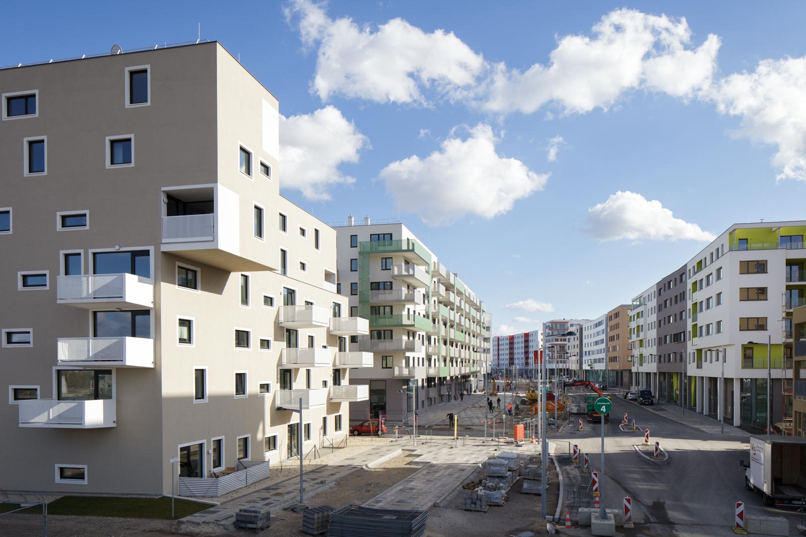 Aspern Wien3420 photo by Wolfgang Thaler