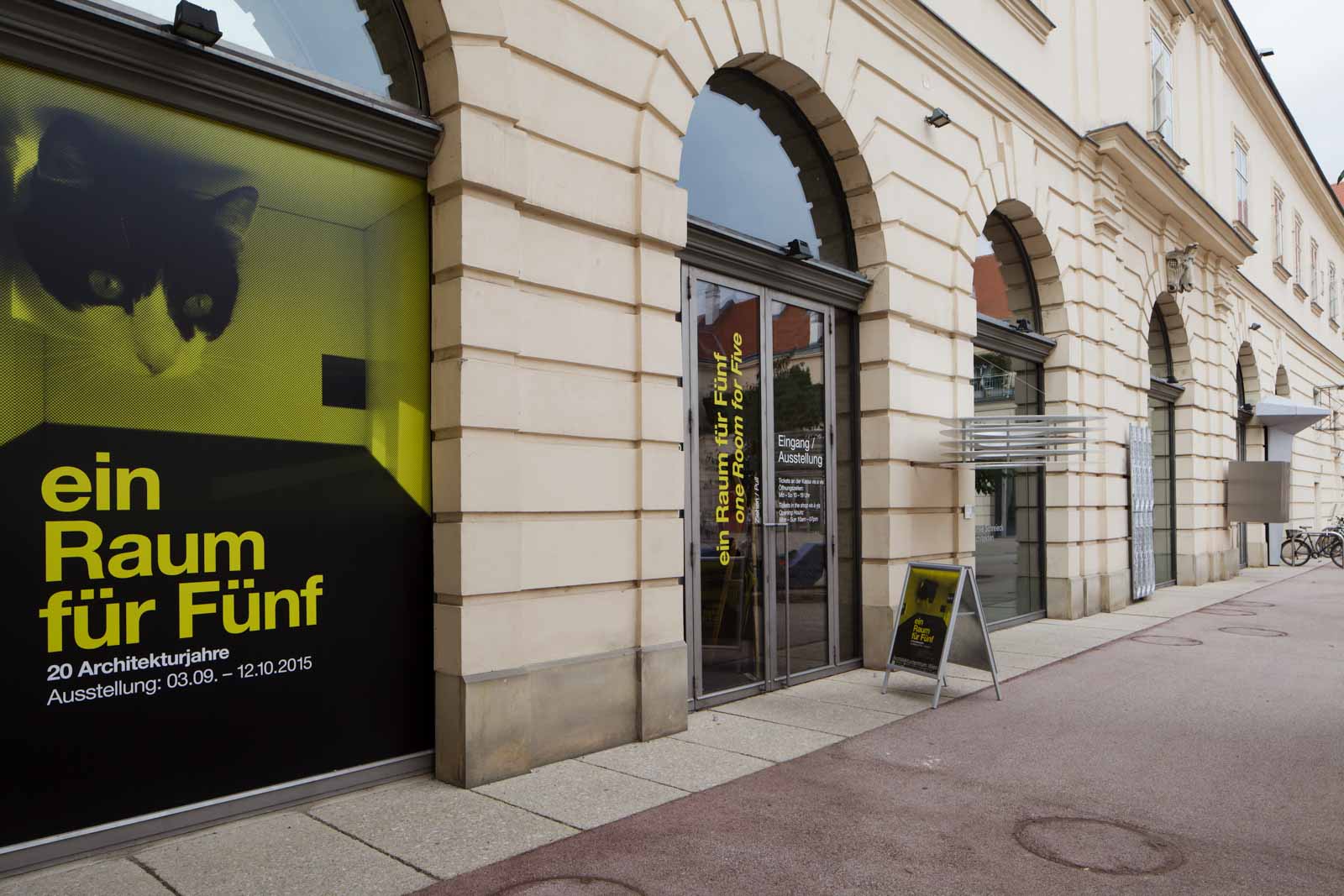 Ein Raum Fur Funf Azw photo by Wolfgang Thaler