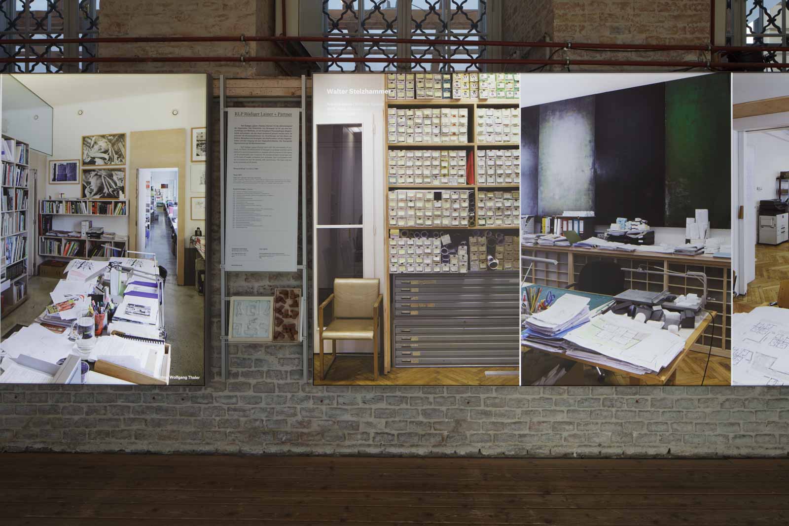 Ein Raum Fur Funf Azw photo by Wolfgang Thaler