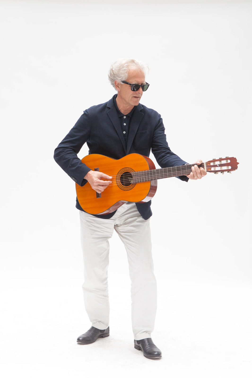 Ein Raum Fur Funf Azw photo by Wolfgang Thaler