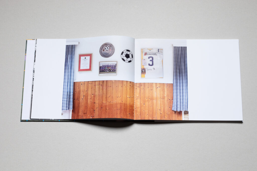 bild aus dem buch austria 13 sportanker und bolzplatz