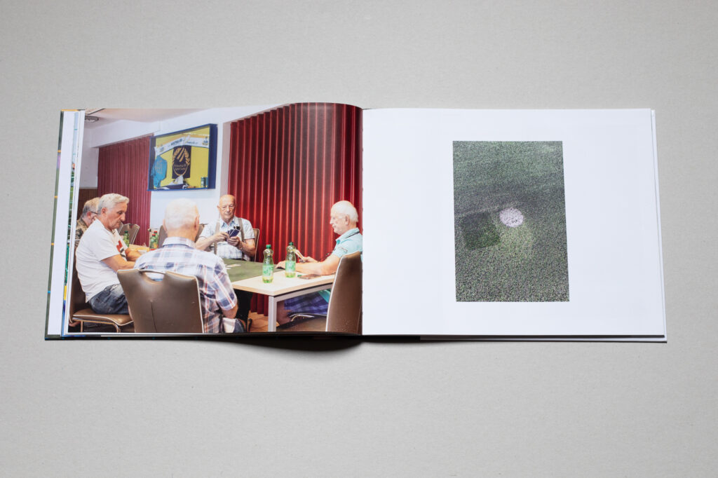 bild aus dem buch austria 13 sportanker und bolzplatz