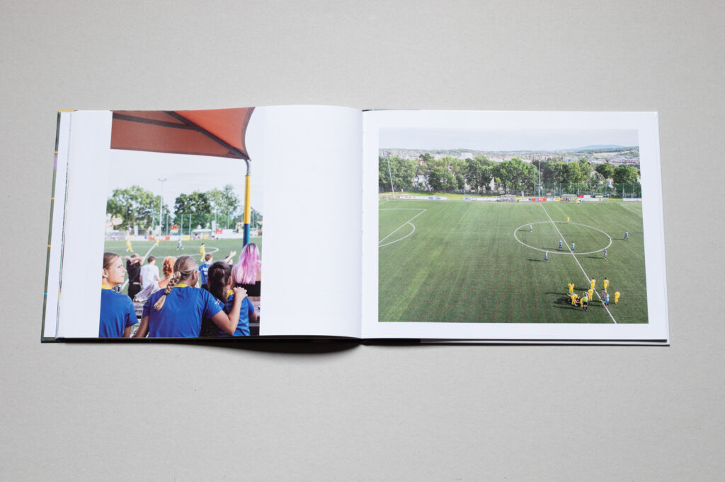 bild aus dem buch austria 13 sportanker und bolzplatz