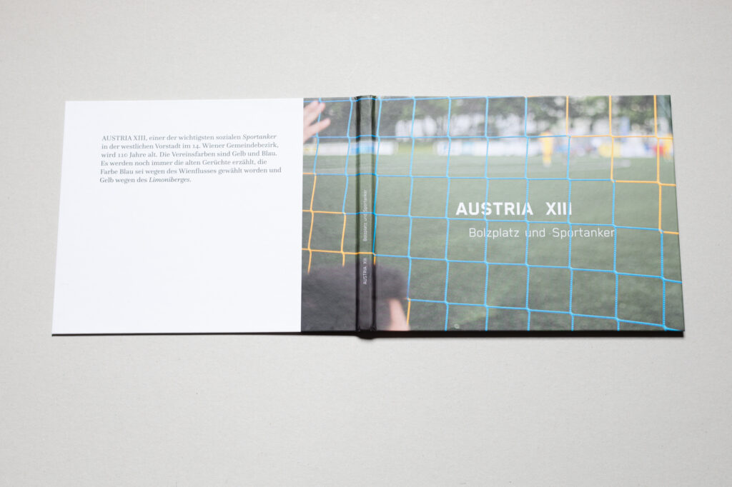 bild aus dem buch austria 13 sportanker und bolzplatz