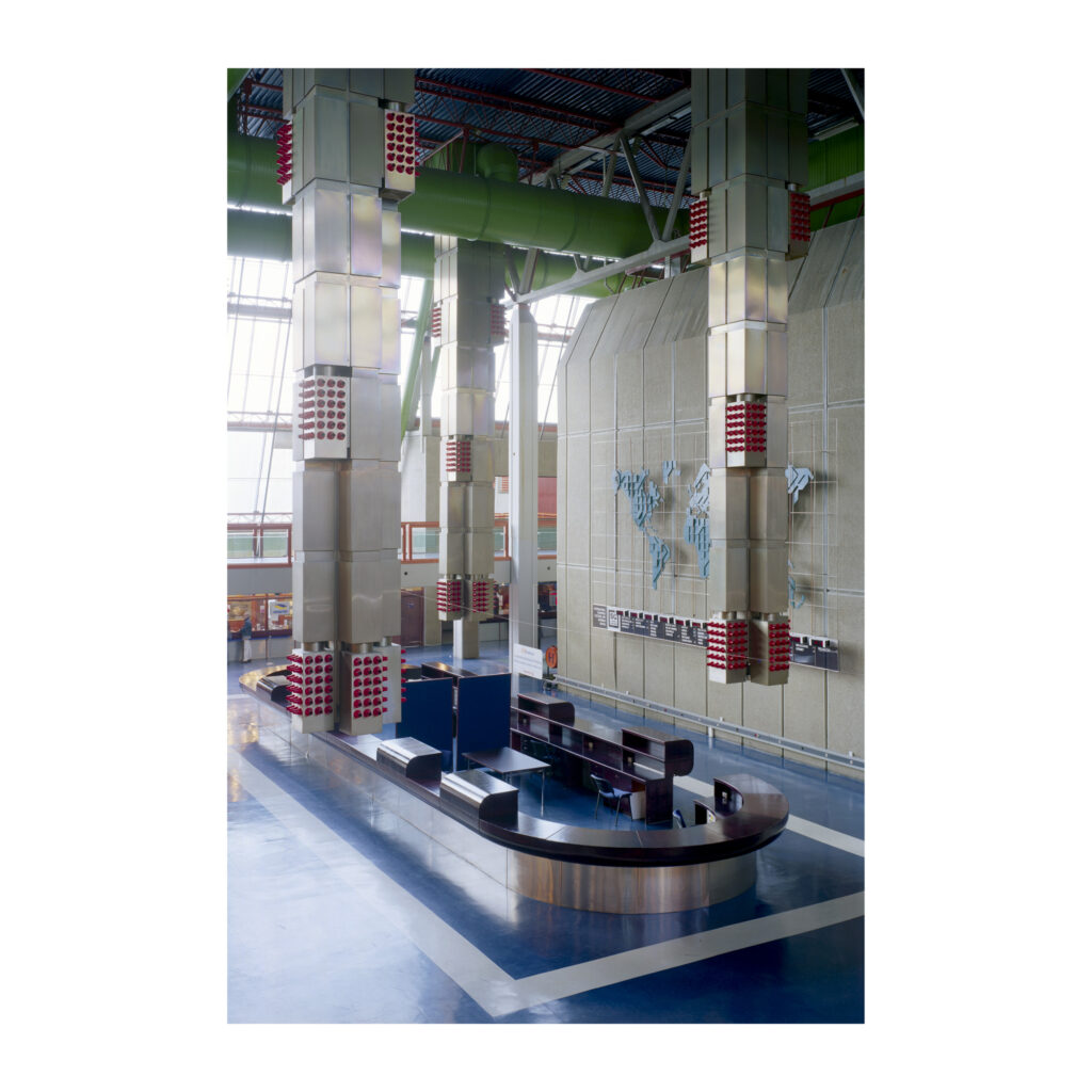 Modernism In Between unfinished modernisations