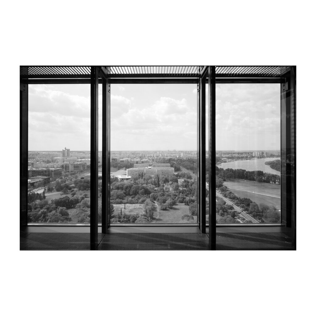 Modernism In Between unfinished modernisations