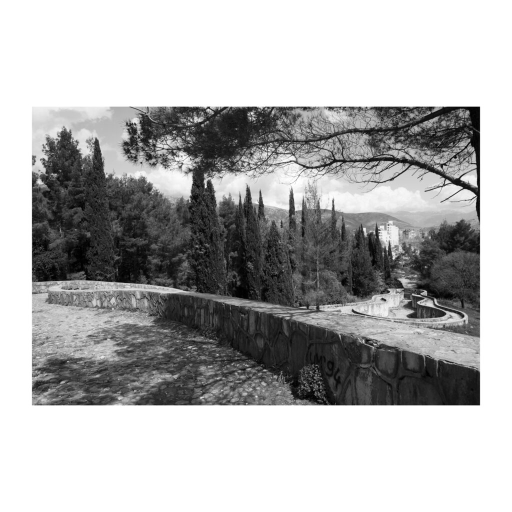 Modernism In Between unfinished modernisations