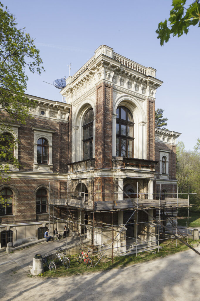 universitaet-wien-staette-des-wissens-color