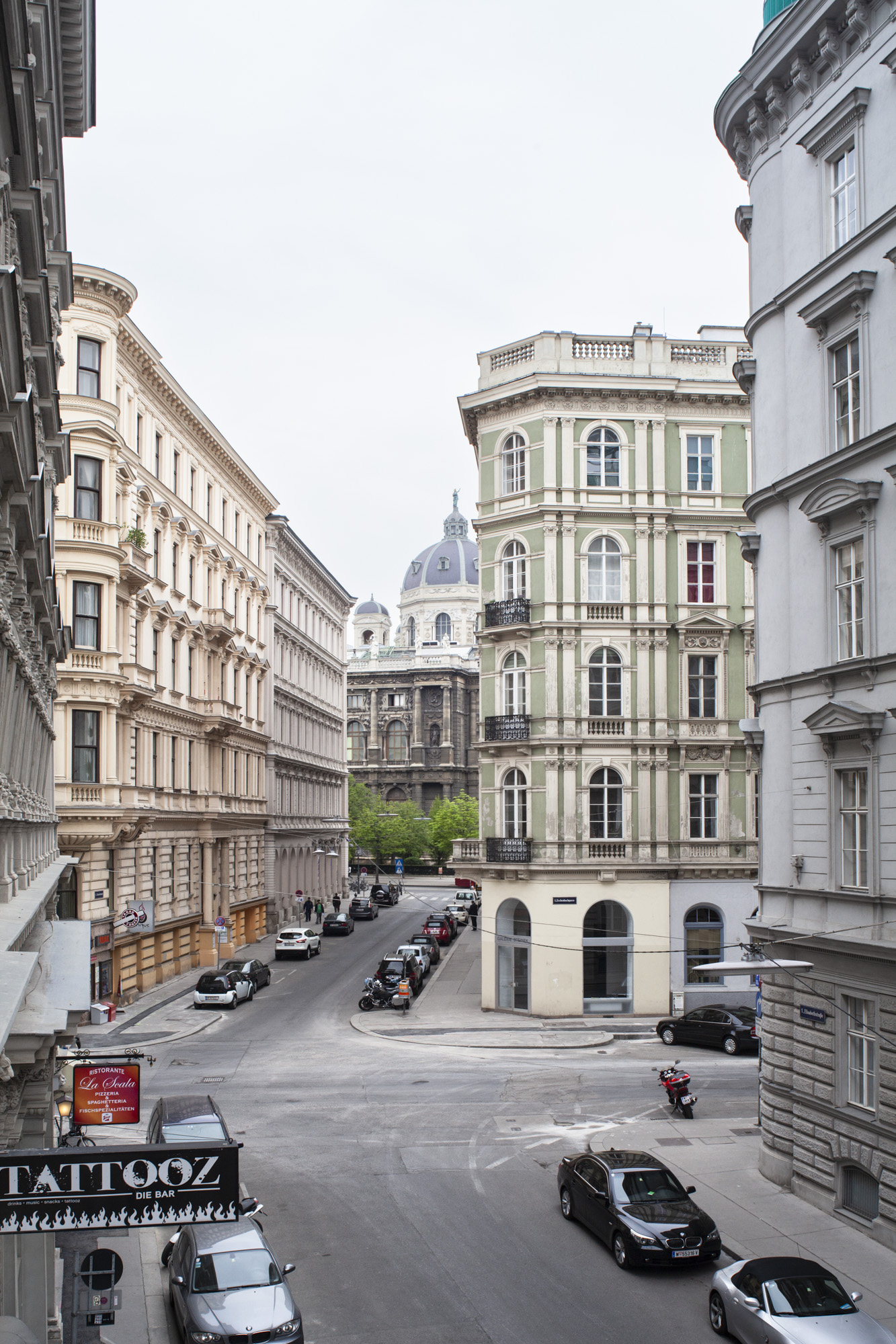 ringstrasse-wien-thaler-hochstativ